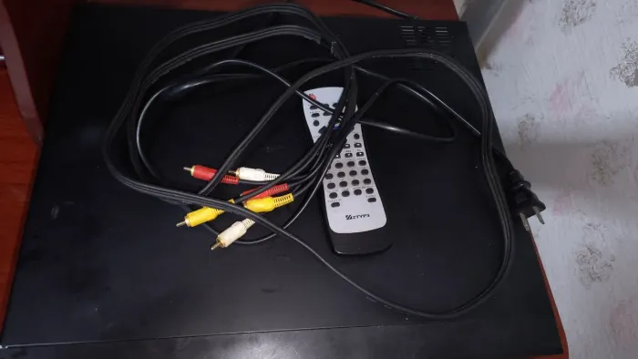 Aparelho VHS/DVD Combor Converte VHS para DVD player 
