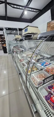 Balcão de açougue em Inox 5 metros com motor externo