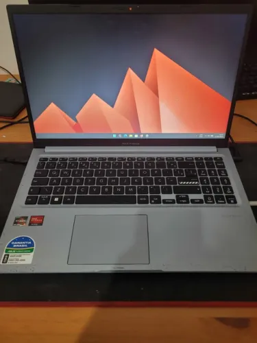Vendo Notebook Asus Vivobook Ryzen 5 4600H