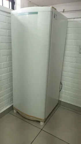 Geladeira Degelo consul