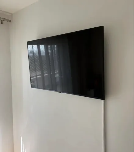 Smart TV LG UHD UR7800 43