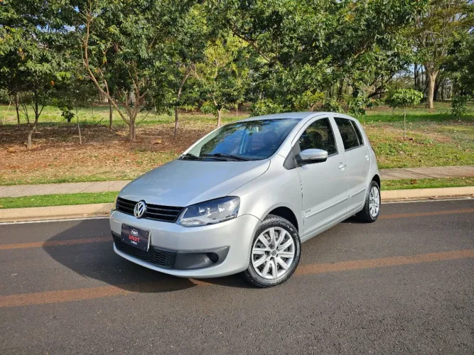 Volkswagen Fox 1.6 MI Total Flex 8V 5P 2011