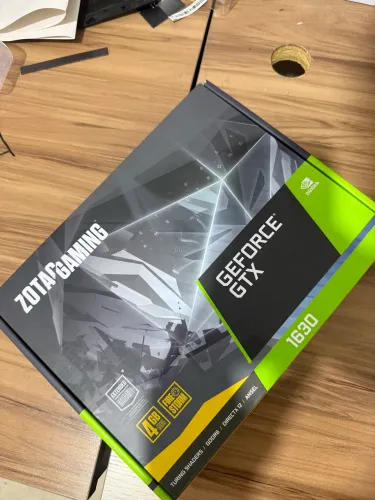 Placa de vídeo GeForce GTX 1630 4gb semi nova