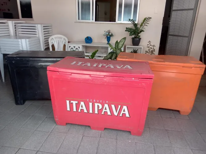 Aluga-se Caixa Térmica 