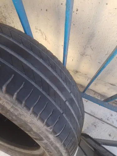 Pneu 185/60/15 Michelin 
