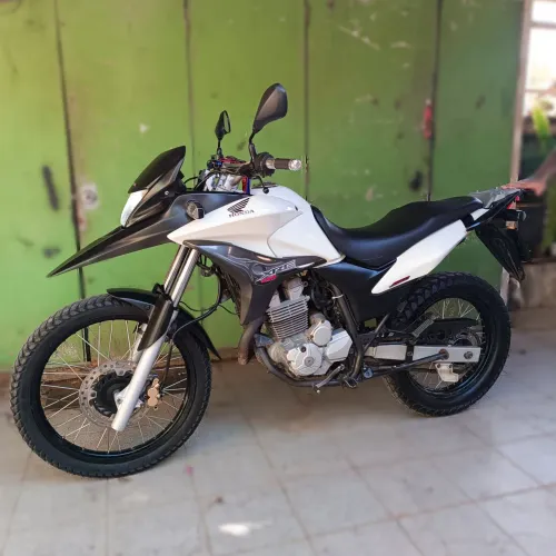 Honda Xre 300 baixo da fip