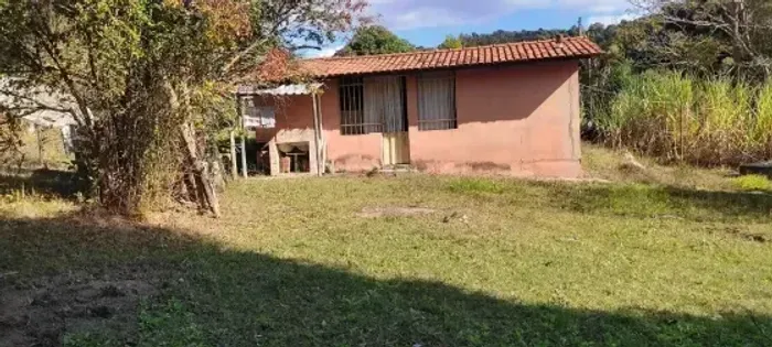 Sitio em Itaguara MG Para quem procura sossego junto a natureza com agua corrente