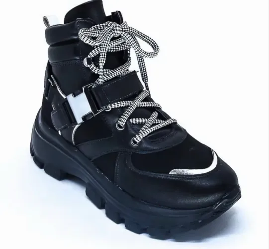 Bota preta vizzano