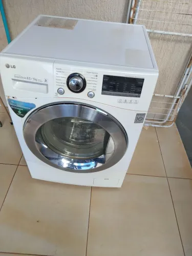 Lavadora LG lava e seca 8,5kg