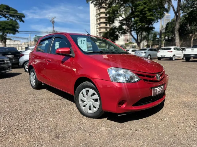 Toyota Etios X 1.3 Flex 16V 5P Mec. 2017