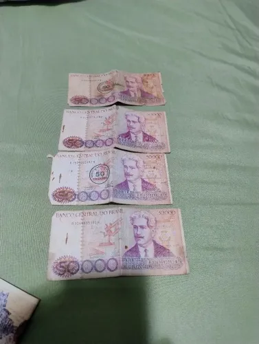 Dinheiro antigo 