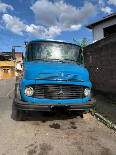 Caminhão caçamba 1513 toco 