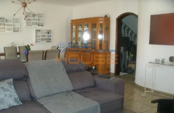 Sobrado a venda com 4 Dormitório(s) - VILA GILDA