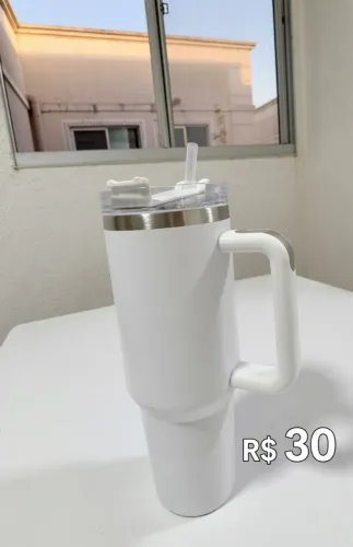 Copo Térmico com Alça 1,2L - Branco Premium (Estilo Stanley)