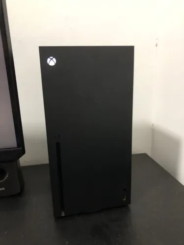 ? XBOX SERIES X ? IMPECÁVEL + 2 CONTROLES + JOGO! ?