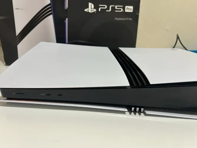 Ps5 PRO 2TB! Na caixa! Aceito trocas ! Leia o anúncio!