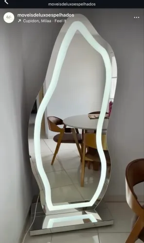 Espelho orgânico com LED E RODINHA EMBUTIDA