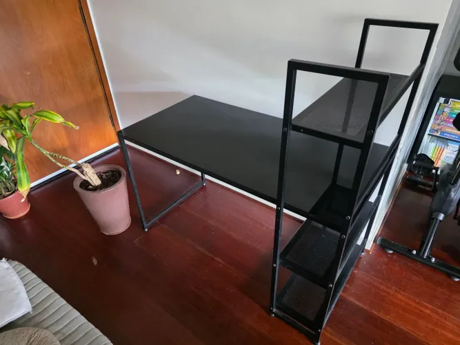 Mesa de escritório TokStok