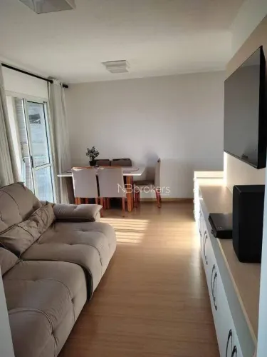 ILUMINAÇÃO E LAZER: SEU APARTAMENTO EM ANDAR ALTO!