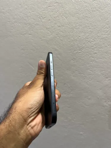iPhone 15 preto 128gb