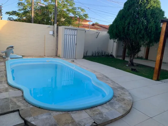 EXCELENTE CASA PARA VENDA E LOCAÇÃO EM CONDOMÍNIO FECHADO