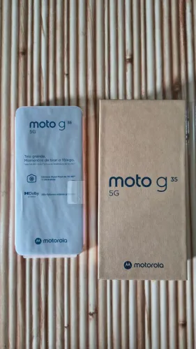 Moto G35 256GB / 16 RAM Blood Red NOVO LANÇAMENTO NA CAIXA com Fone Bluetooth Powerbank
