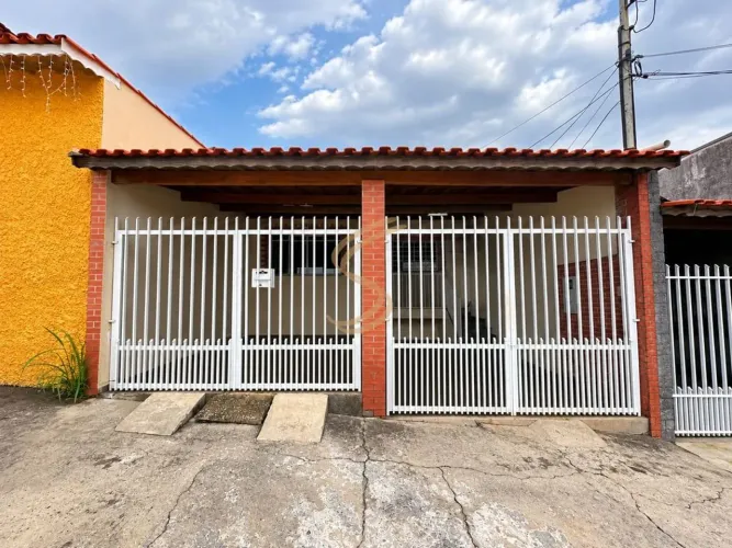 Casa térrea 3 dormitórios à venda em Bragança Paulista Oportunidade R$ 450 mil