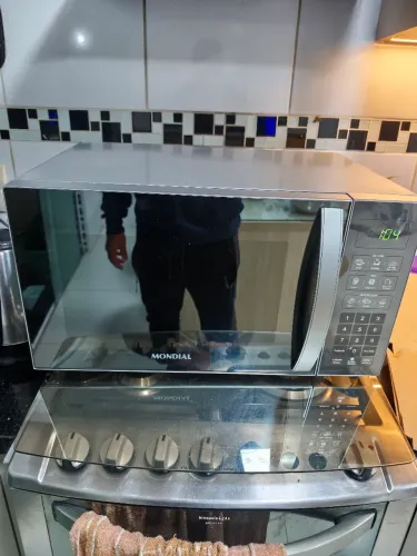 Micro-ondas Mondial 34L Espelhado 220V - Novo Sem Uso - R$ 479