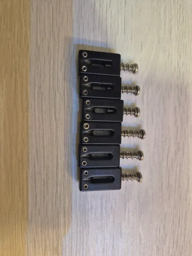 Saddles (Carrinhos) Graphtech Stratocaster 