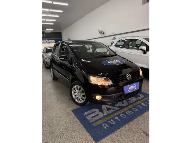 Volkswagen Fox 1.0 MI Total Flex 8V 5P 2011