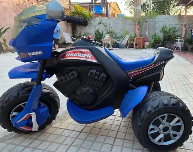 Vendo carcaça de moto elétrica infantil