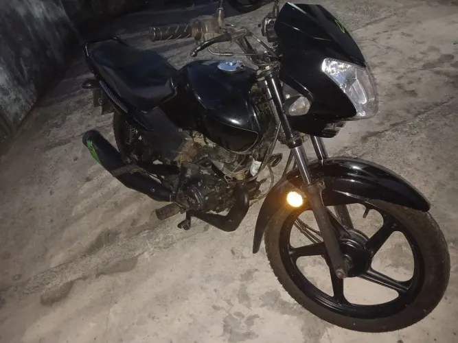 Vendo moto modelo mottu sport 110 tvs.