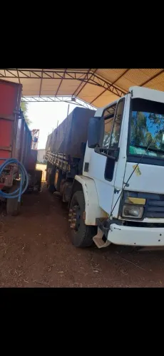 Caminhão cargo