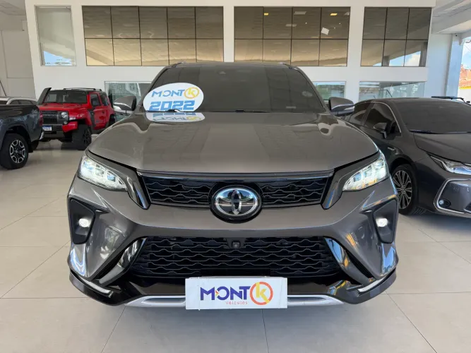 Toyota Hilux SW4 SRX 4X4 2.8 TDI 16V Dies. Aut. 2022