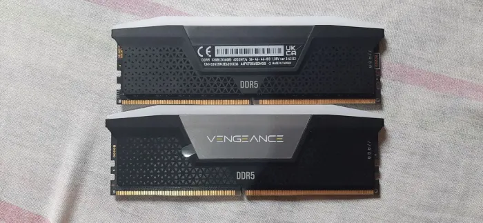 Memoria ram 32gb ddr5 6200mhz rgb