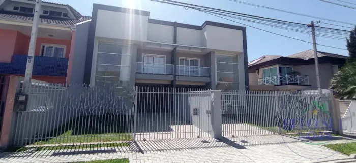 Sobrado para Venda em Curitiba, Capão da Imbuia, 3 dormitórios, 1 suíte, 2 banheiros, 2 va