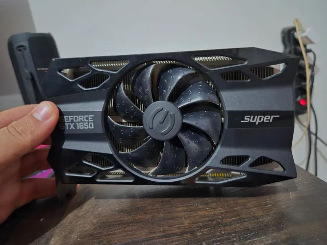 GTX 1650 Super EVGA