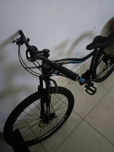 Bicicleta aro 29 top