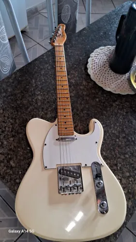 Guitarra tagima woodstock telecaster