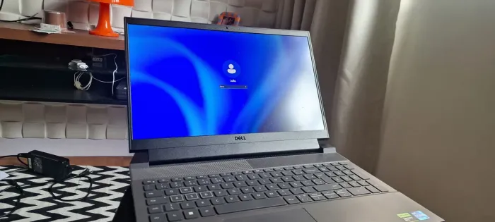 DELL G15 5580 - RTX 4050 - 16GB RAM - 1TB SSD
