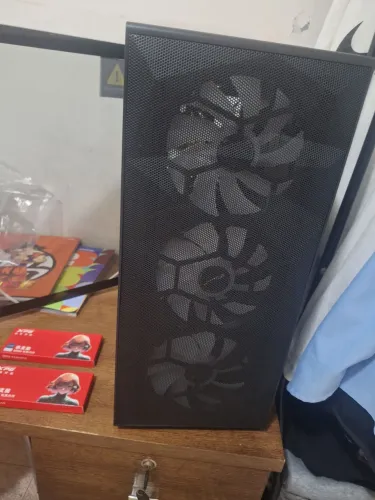 Gabinete Gamer Montech X3 MESH (Nunca usado)