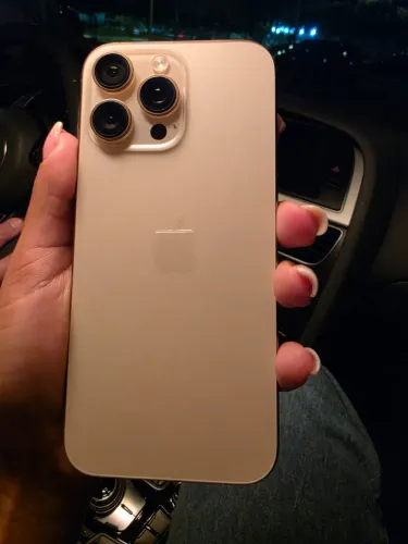 iphone 16 pro max Desert