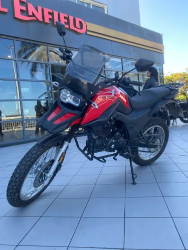 Shineray SHI 175c Ano: 2026 - 906kms SUPER NOVA