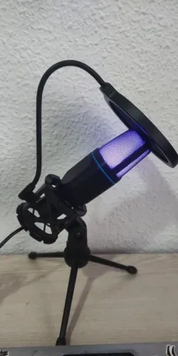 Microfone de bancada RGB , lives, streaming...