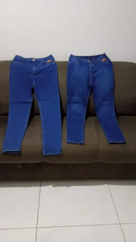 Vendo 2 calça jeans