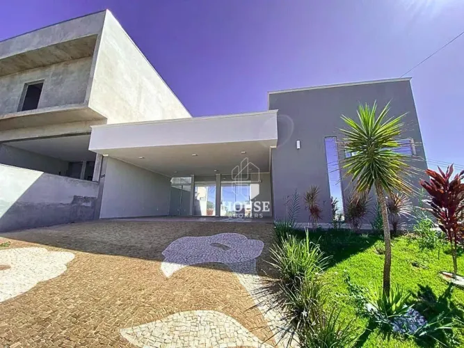 Casa Térrea de 194m² com 3 dormitórios, sendo 1 suíte, LOCAÇÃO ou VENDA - Condomínio Villa