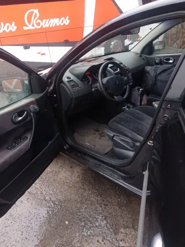Renault Megane Sedan Dynamique 2.0 16V Aut. 2009