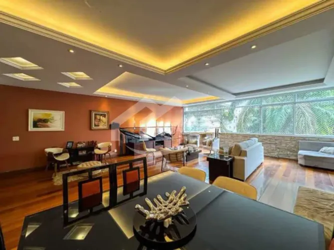 APARTAMENTO DE 4 QUARTOS COM DUAS VAGAS NO CORAÇÃO DO FLAMENGO!!!