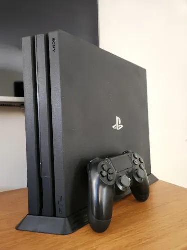 PS4 Pro 1TB - DESBLOQUEADO