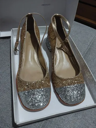 Sapato schutz dourado e prateado, usado 1 vez por mãe de noiva